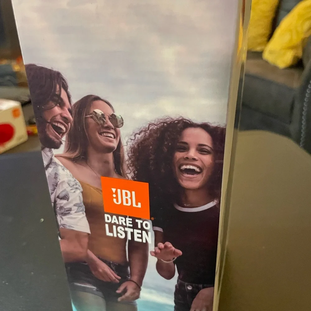 JBL Flip 7 Portable Speaker in Black - Picture 3 of 7